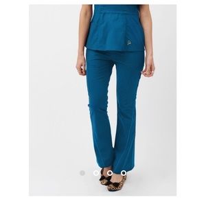 Jaanuu scrub pants