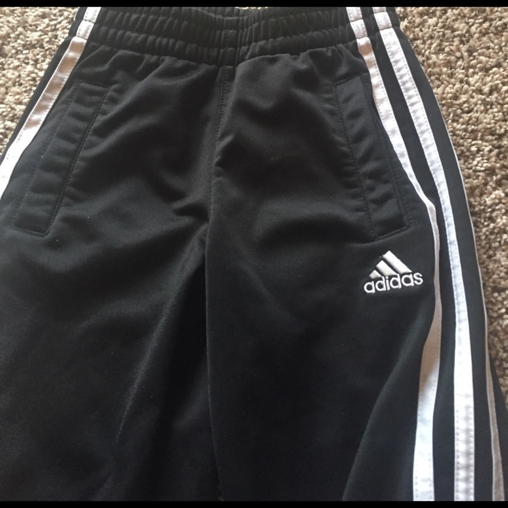 Adidas pants - Picture 2 of 4