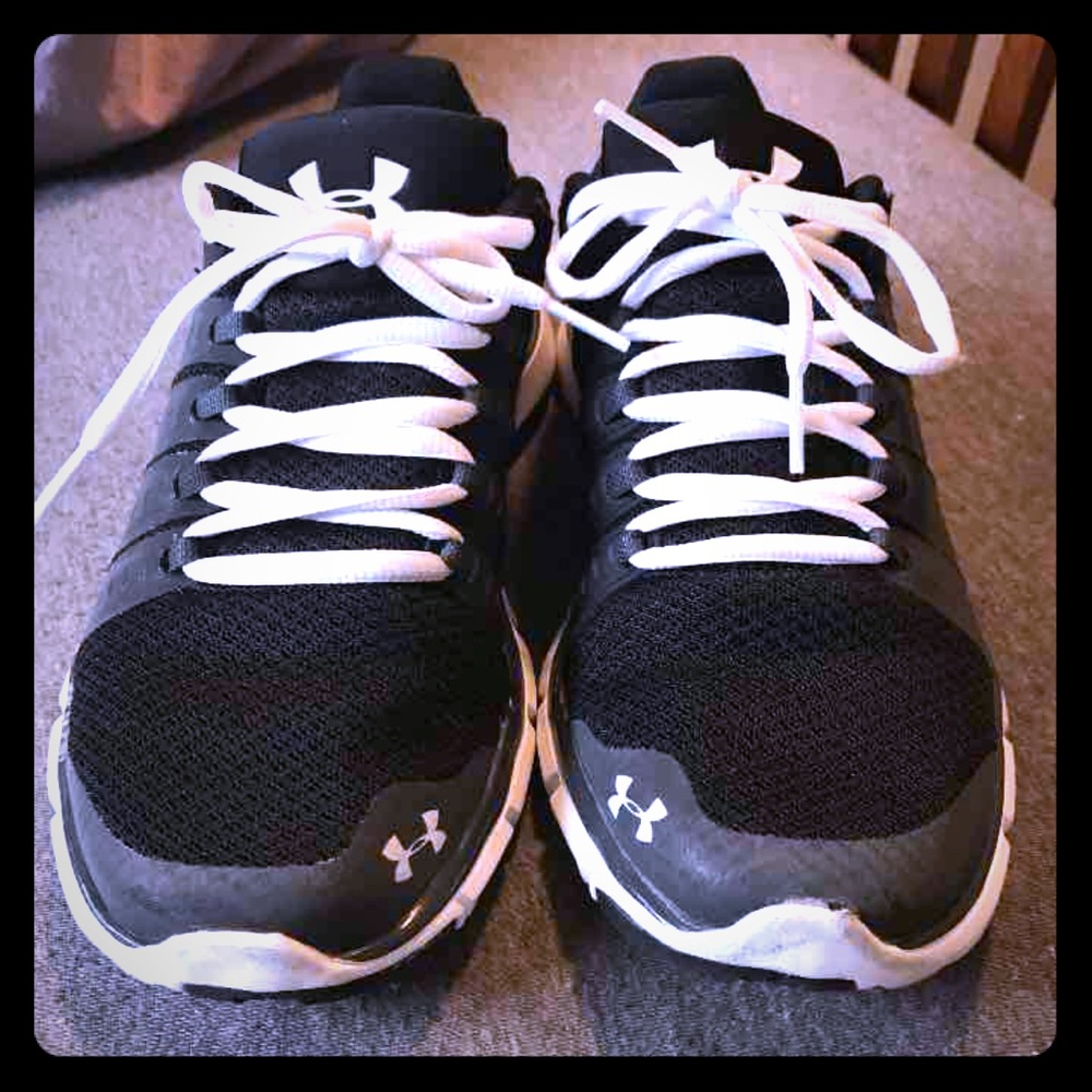 Under armour size 6.5