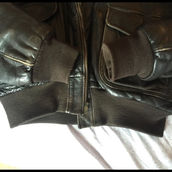 LL Bean leather jacket - Picture 4 of 4