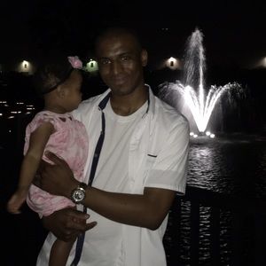 Meet your Posher, Hiram