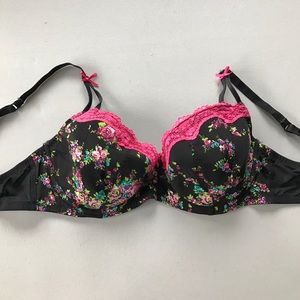 Lauren Zornes's Closet (@laurzor) | Poshmark Lauren Zornes's Closet (@laurzor) | Poshmark