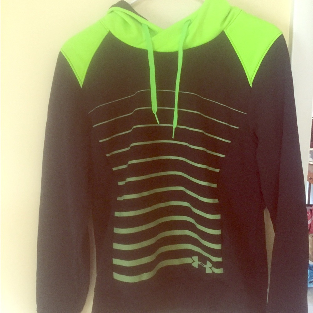 Under armour sweatshirt