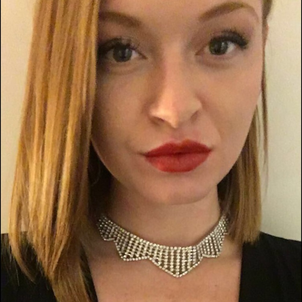 Meet your Posher, Stephanie