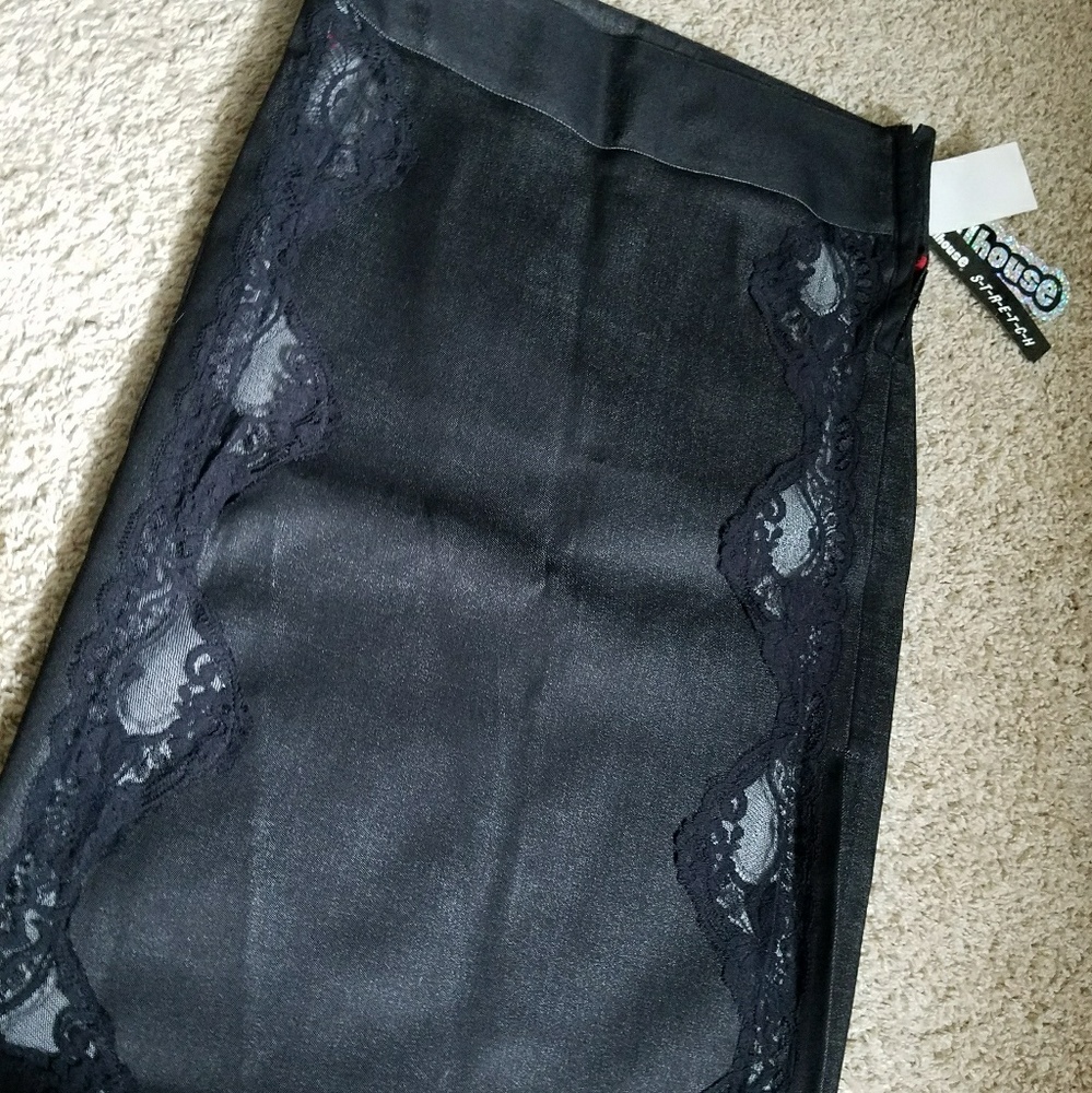 Doll house Below knee pencil skirt.