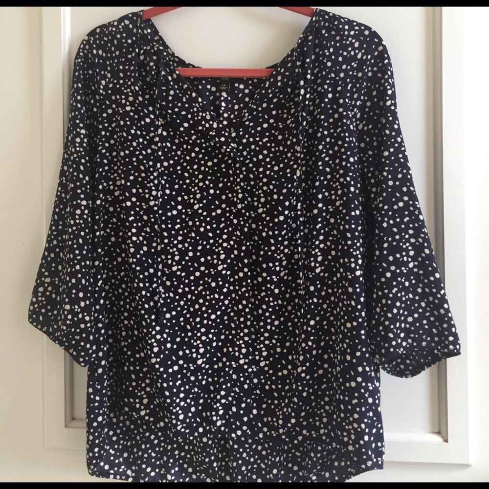 Ann Taylor LG Petite Navy and Cream White Blouse