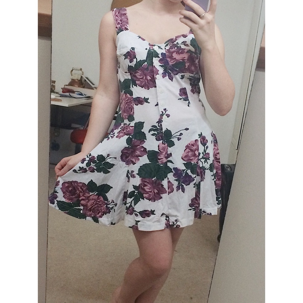 ❌DONATED❌ Floral Spring Dress