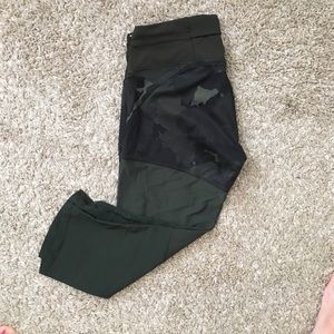 Lulu Lemon Size 4 Camo/mesh crops