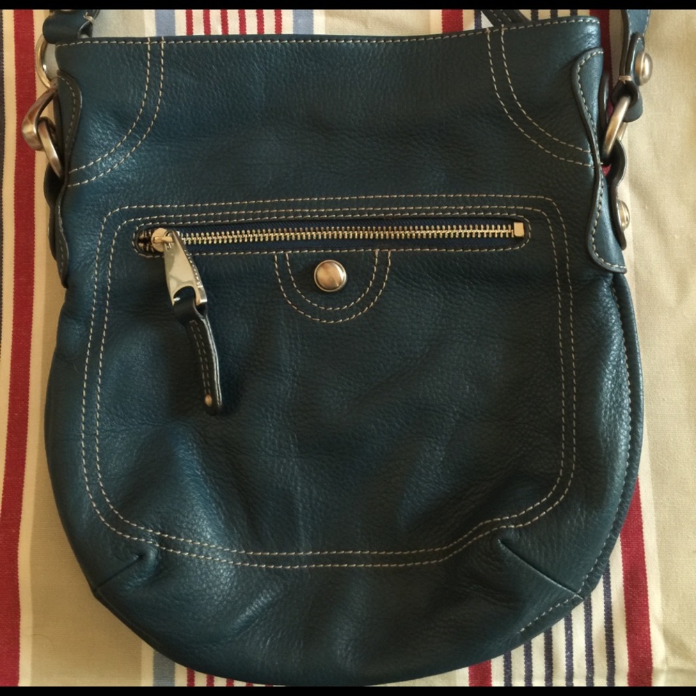 B. Makowsky Leather Purse