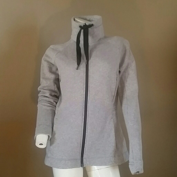 Lululemon Tops - Lululemon & Go Take-off fleece jacket size 6
