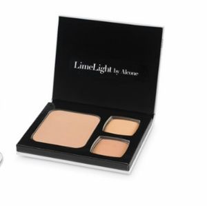 Lime light Foundation & Waterproof Concealer