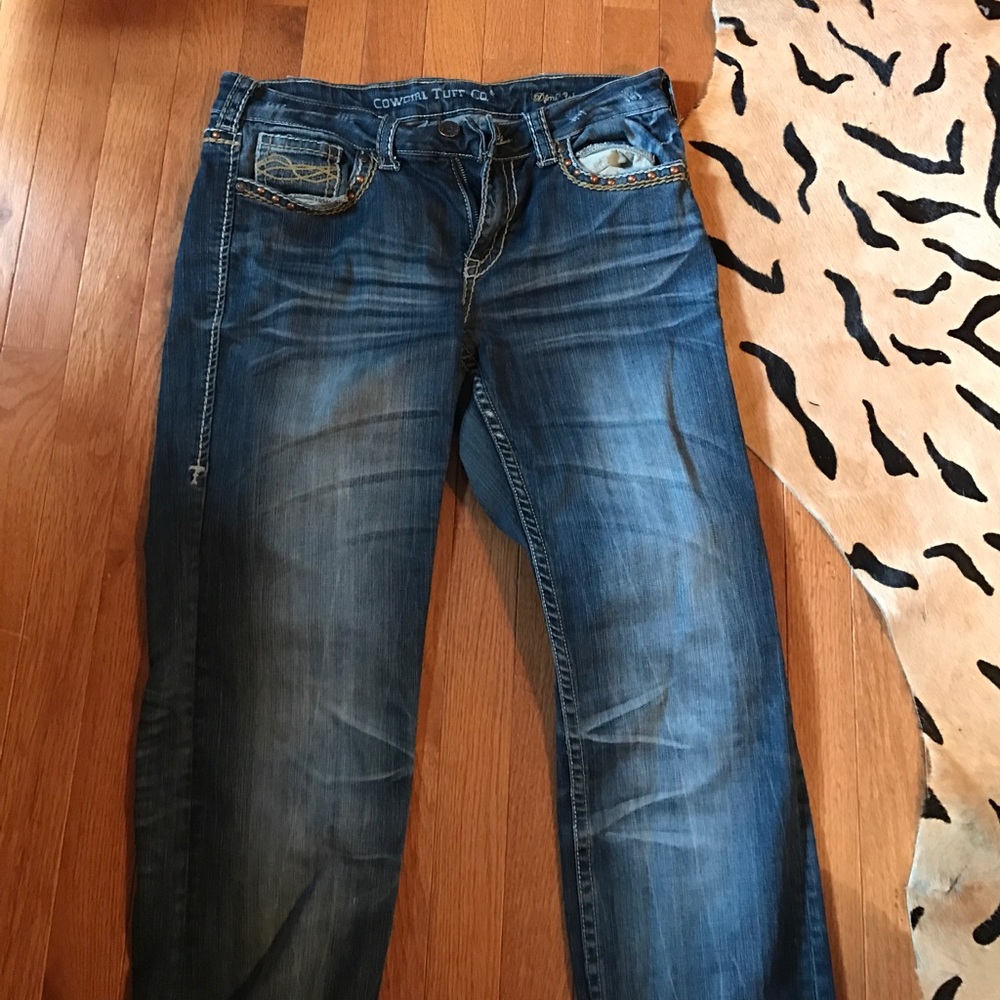 Size 31 cowgirl tuff jeans