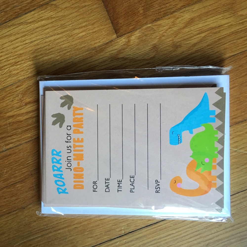 DINOSAUR PARTY INVITATIONS