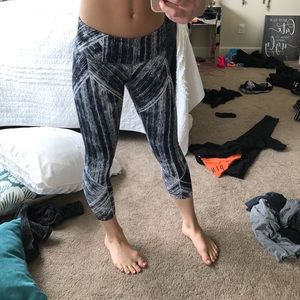 Lululemon Wunder Under Crops