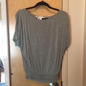 Grey short sleeve
