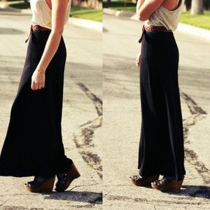 🖤 NWOT Ecote Bias Maxi Skirt 🖤