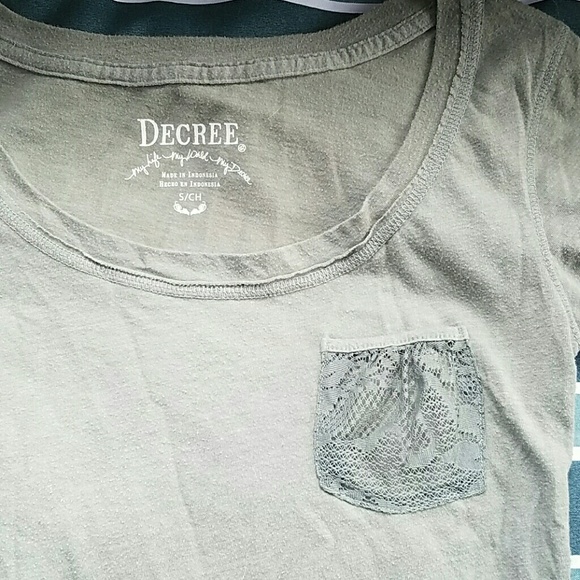 Decree t-shirt - Picture 2 of 5