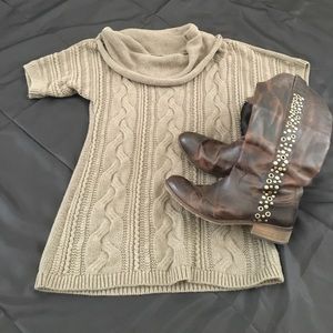 Banana Republic light brown sweater dress - M