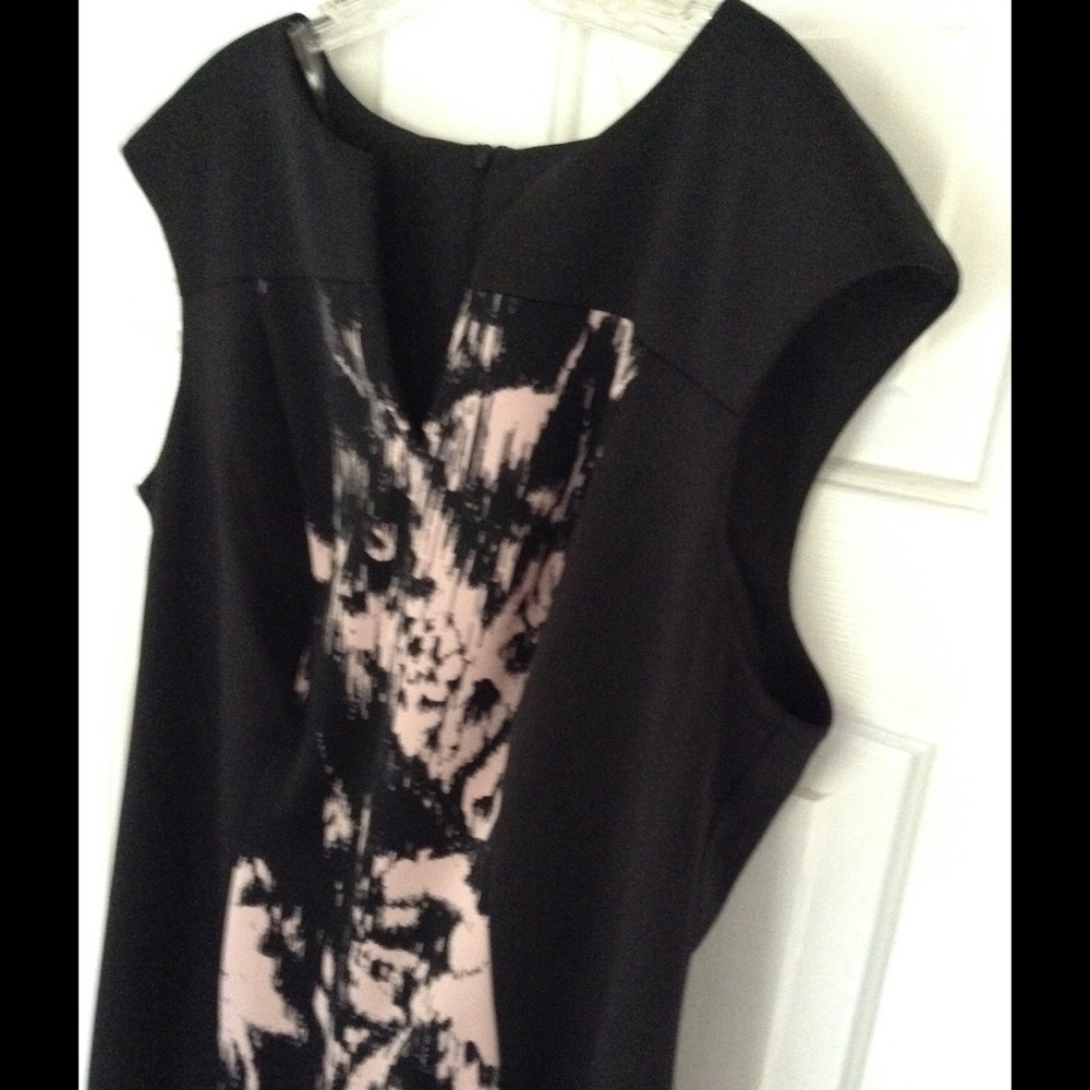 NWOT Plus Size Cap Sleeve Splatter Dress - Picture 3 of 5