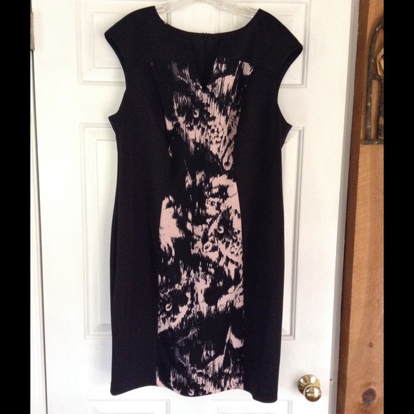 NWOT Plus Size Cap Sleeve Splatter Dress - Picture 2 of 5