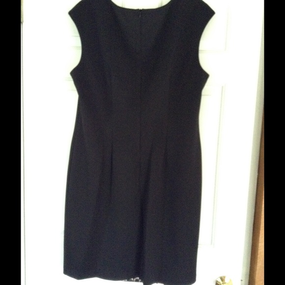 NWOT Plus Size Cap Sleeve Splatter Dress - Picture 5 of 5