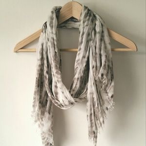 Gray white tie dye shibori scarf
