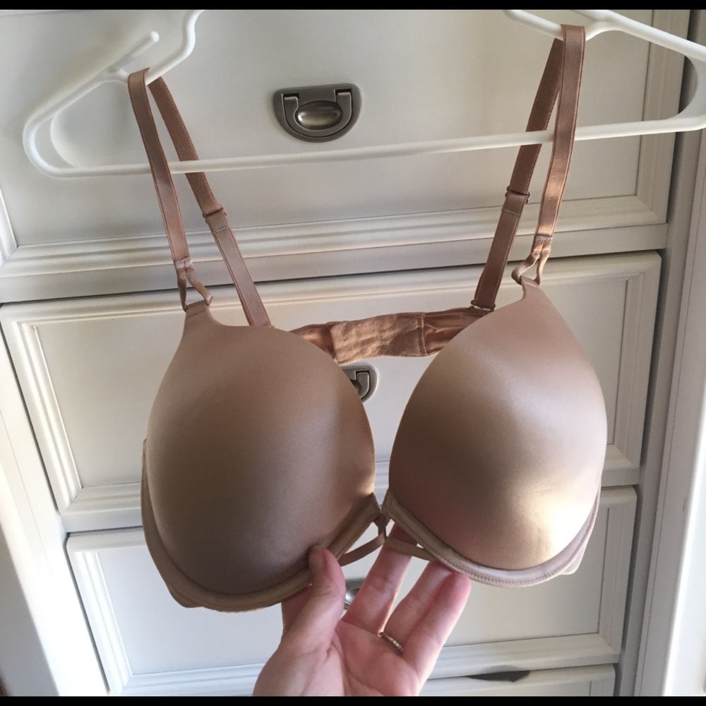 Victoria's Secret "miraculous plunge" bra