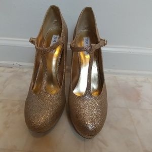 Steve Madden Gaylee Gold Glittery