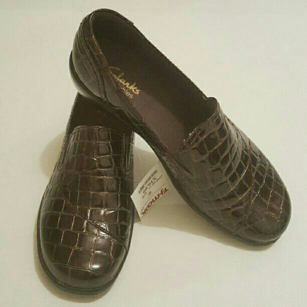 Clarks Women's Dark Brown Loafers Shoes size 8