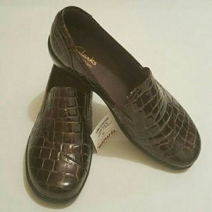Clarks Women's Dark Brown Loafers Shoes size 8