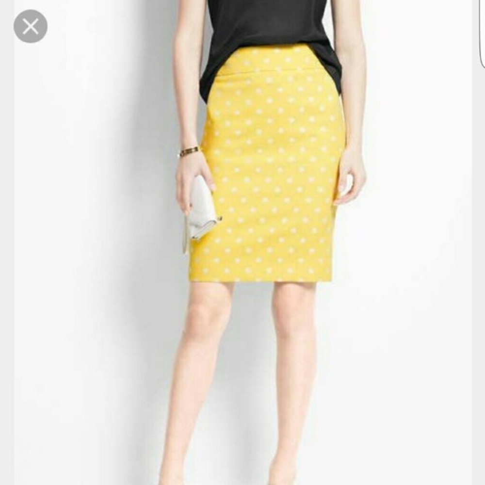 🥳 Sale - Ann Taylor Yellow Polka Dot Skirt