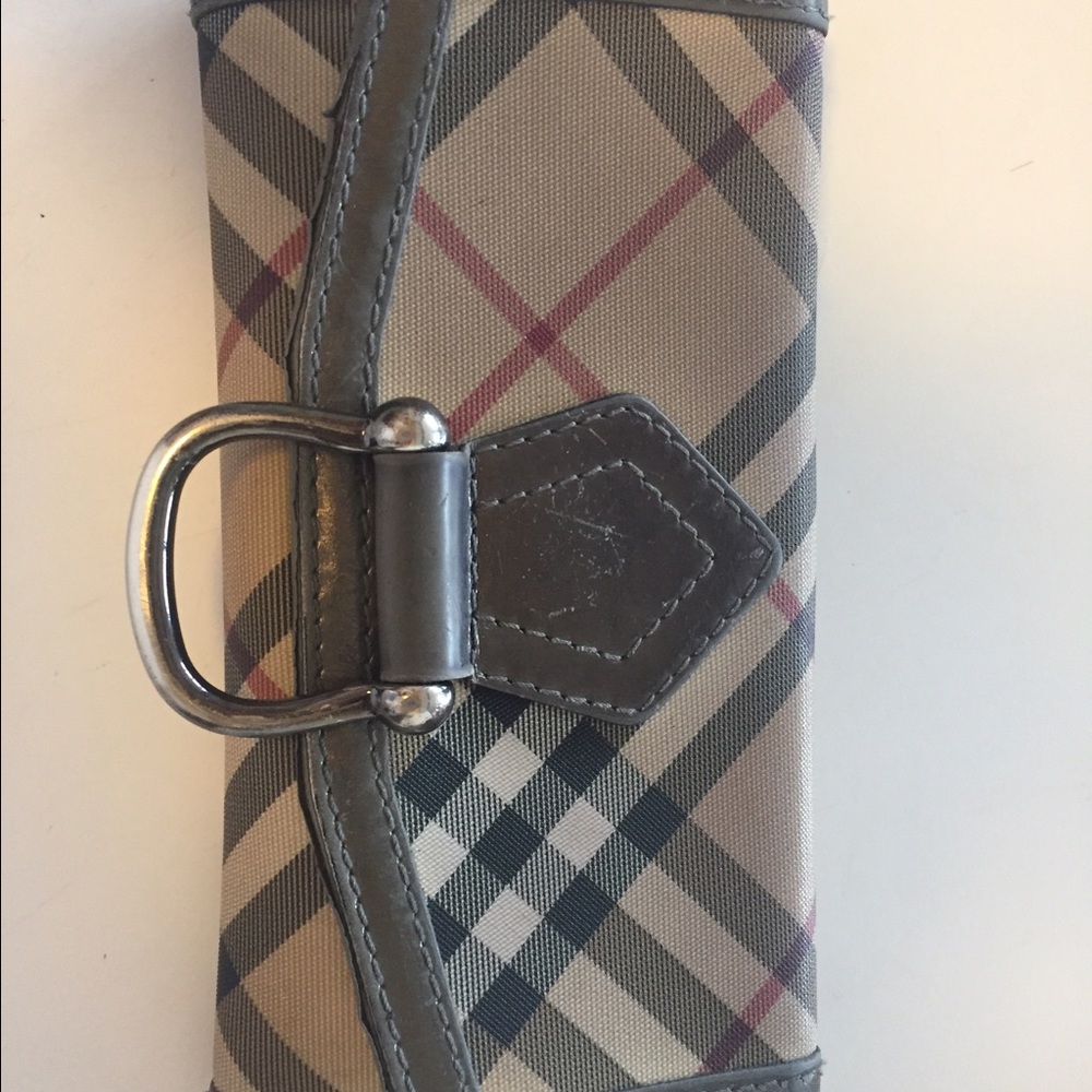 Burberry wallet