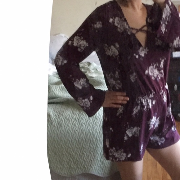 New Flower Romper - Picture 6 of 8