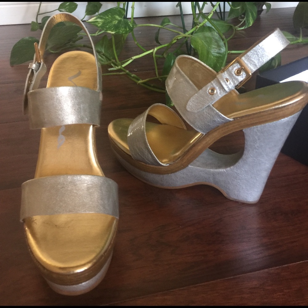 Nina wedge sandals