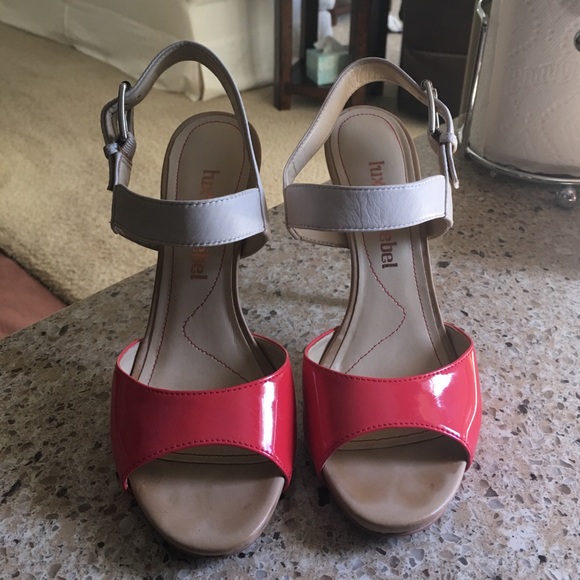 Shoes - Picture 1 of 3