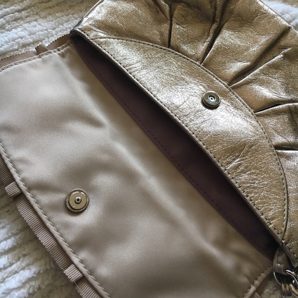 Hand held purse - Picture 3 of 3