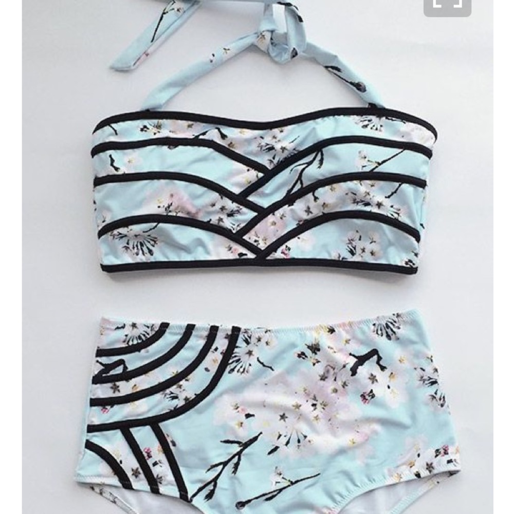 Pick me Up Floral Halter Bikini Set