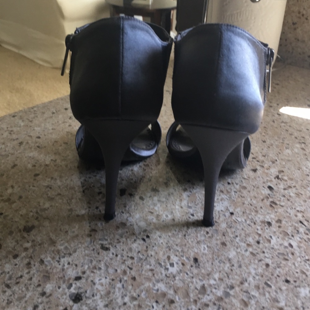 Shoes - Picture 3 of 3