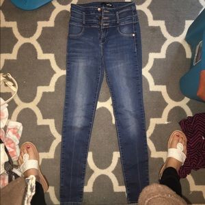 High waisted jeans