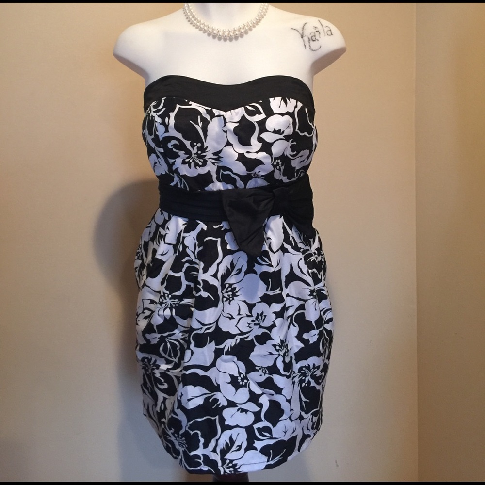 Strapless Jr Dress
