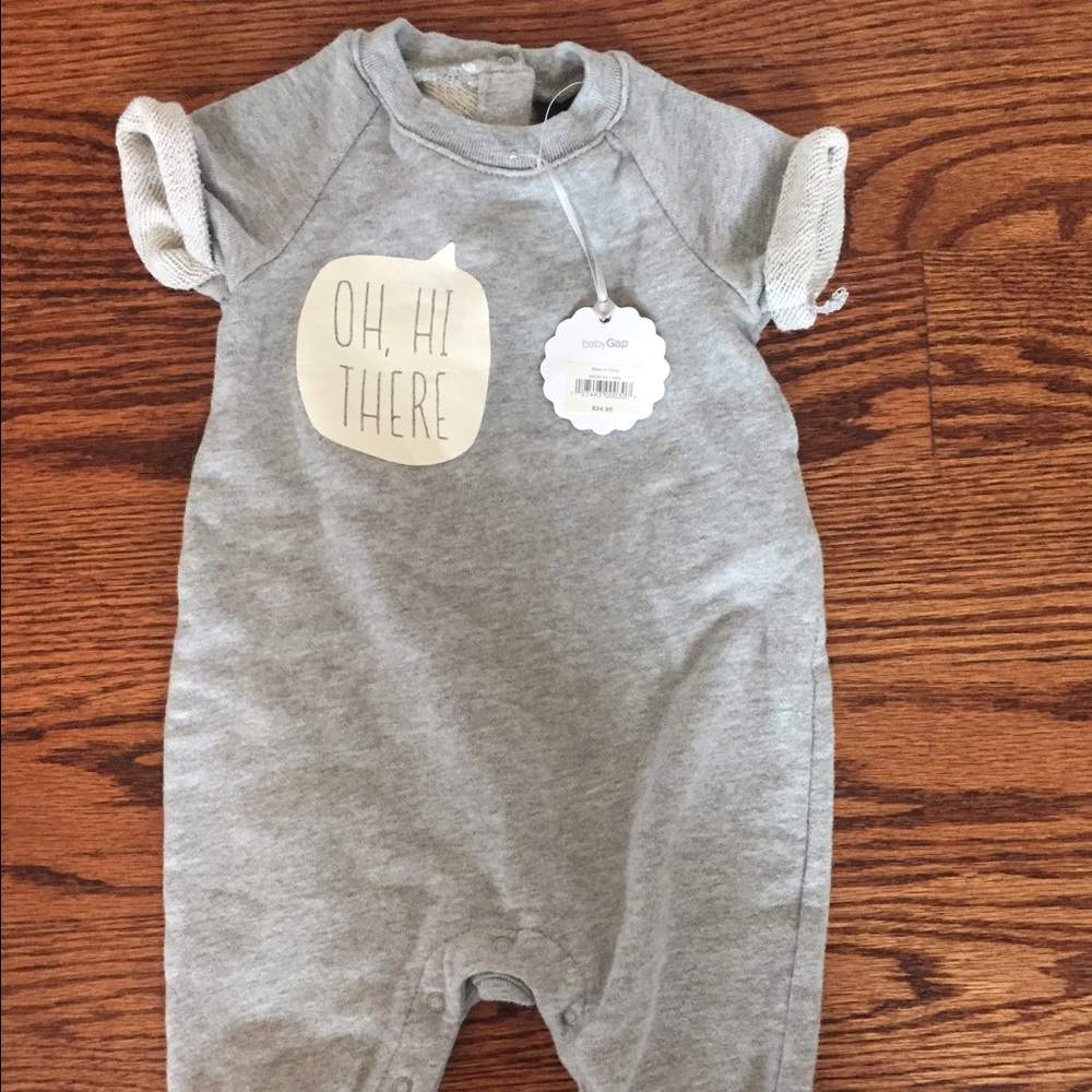 NWT Baby Gap unisex