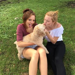 Meet your Posher, Olivia