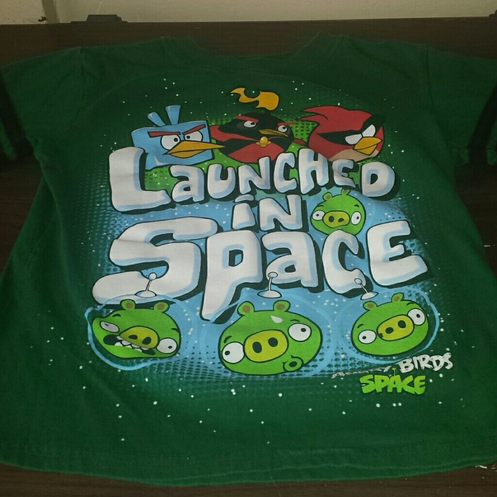 Angry birds tee shirt size small