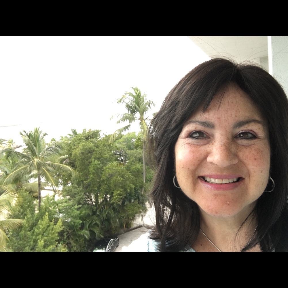 Meet your Posher, Andrea