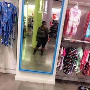 Meet your Posher, Jamila