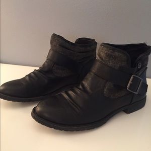 Never worn BlowFish Low Cut Black Boot size 6 1/2