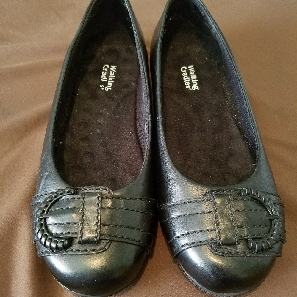 Walking Cradles flats