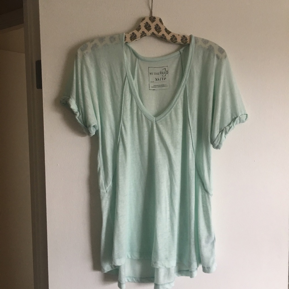 ⛅️ Free People Free Fallin' Tee ⛅️