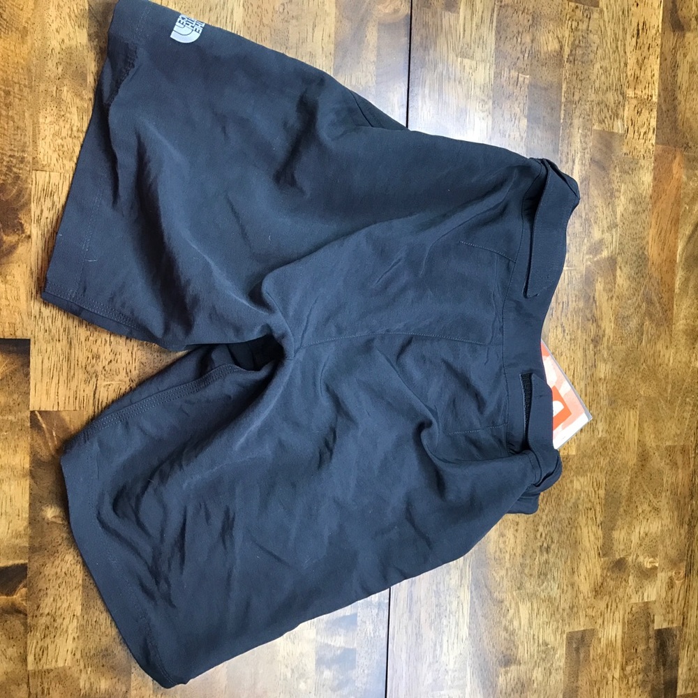 NEW Women North Face "Devah" Cycling Double Short - Picture 3 of 5