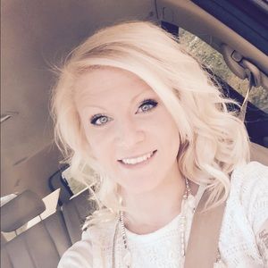 Meet your Posher, Leanne